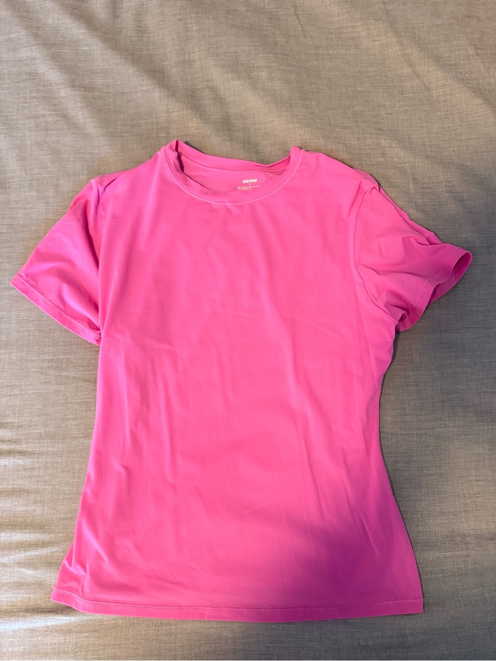 SKIMS Short Sleeve Crew Neck Tee - Hot Pink